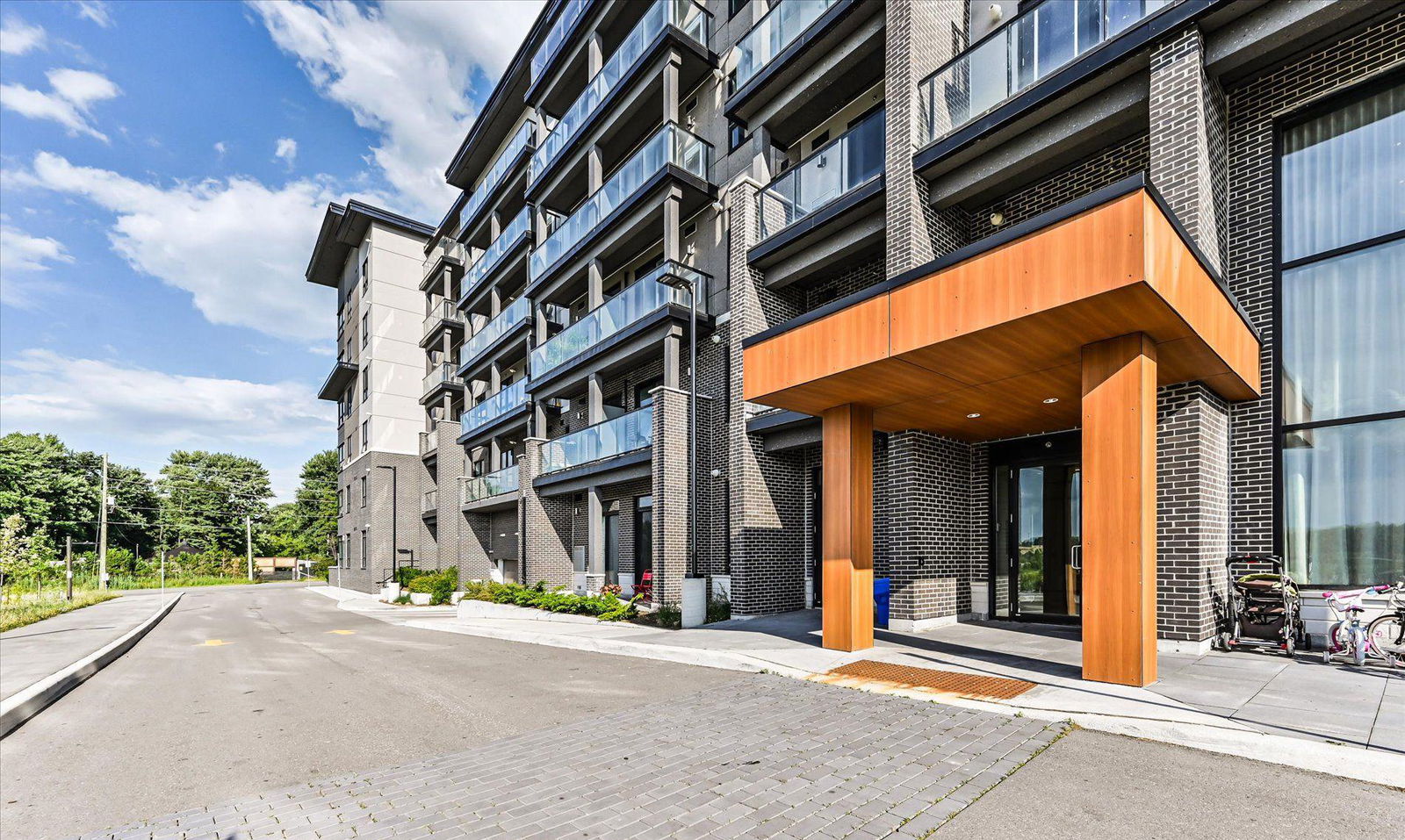 Entrance — Canvas on the Rouge Condos, Markham, Toronto