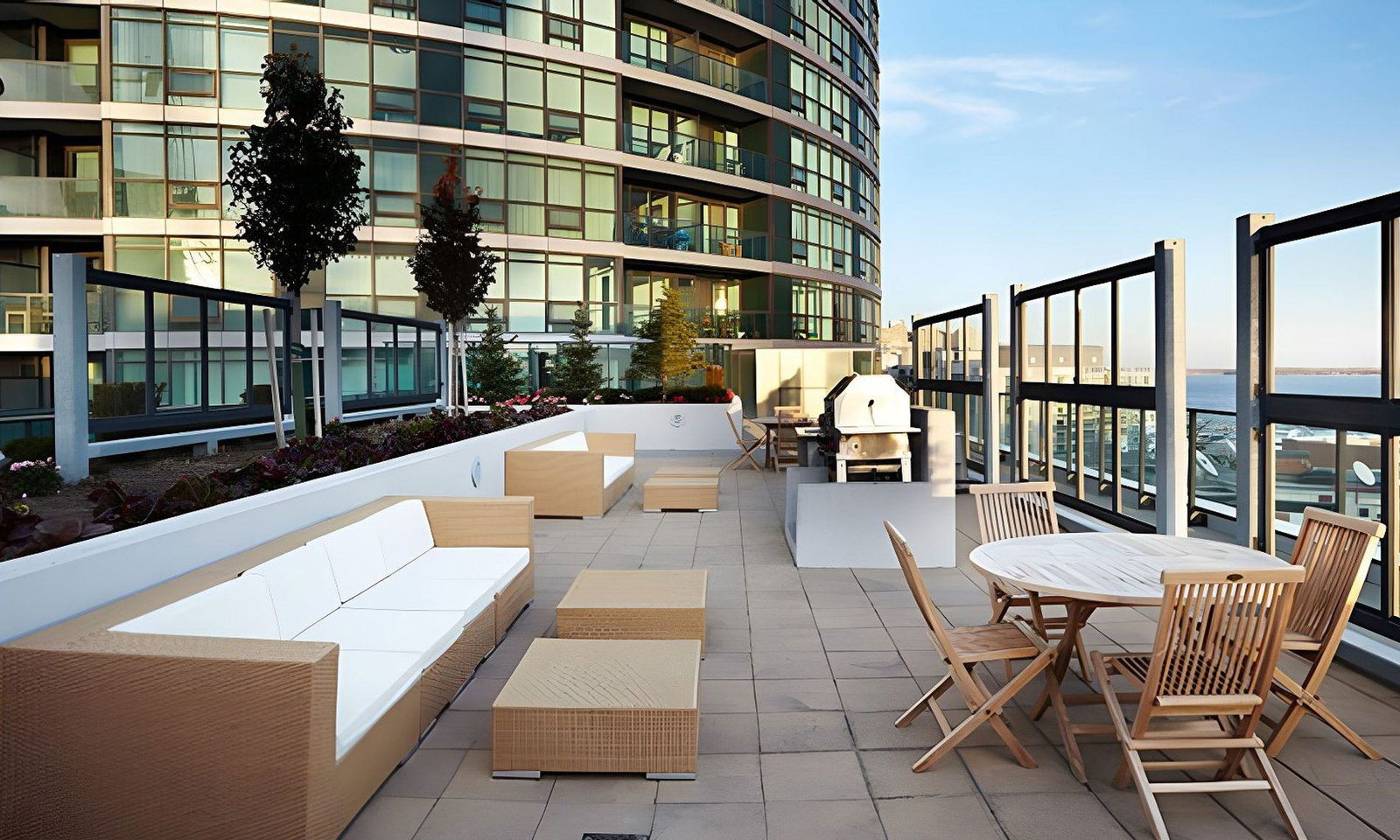 Rooftop Deck — Malibu Condos at Harbourfront, Downtown, Toronto