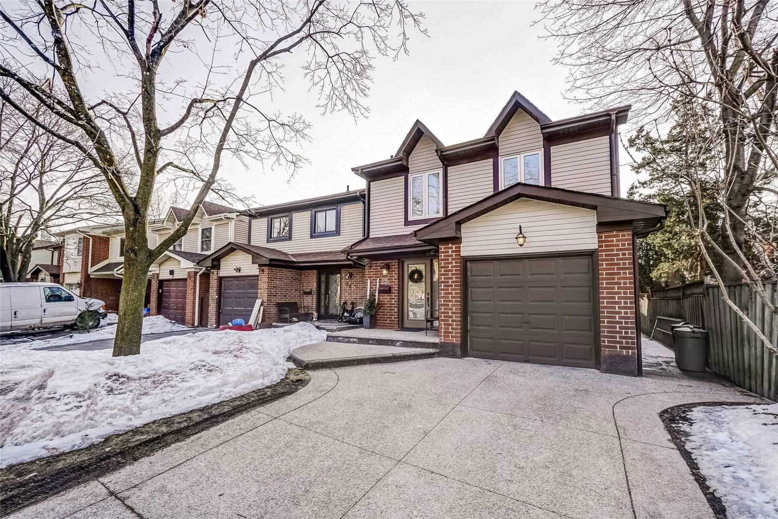 141 Castle Rock Drive Townhomes, Richmond Hill, Toronto