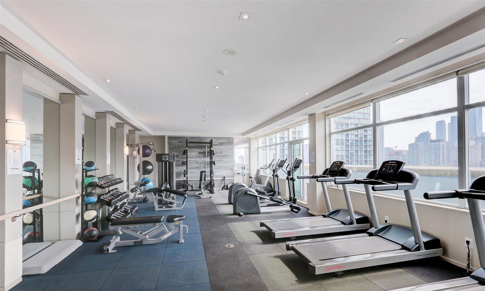 Gym — Kings Court, Downtown, Toronto