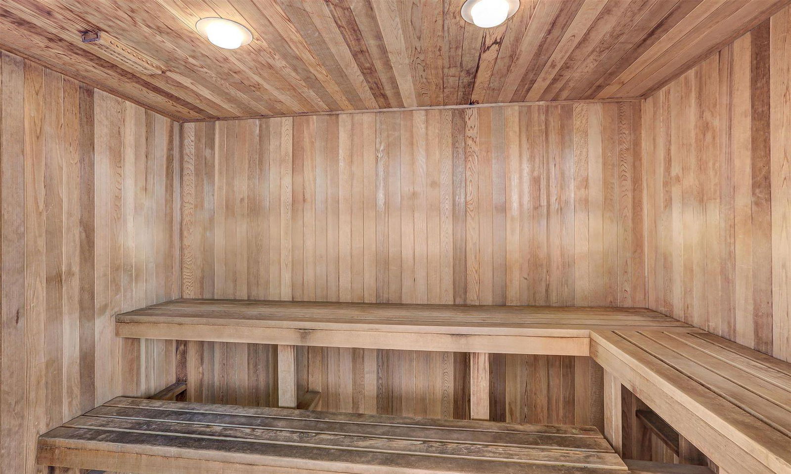 Sauna — Kings Court, Downtown, Toronto