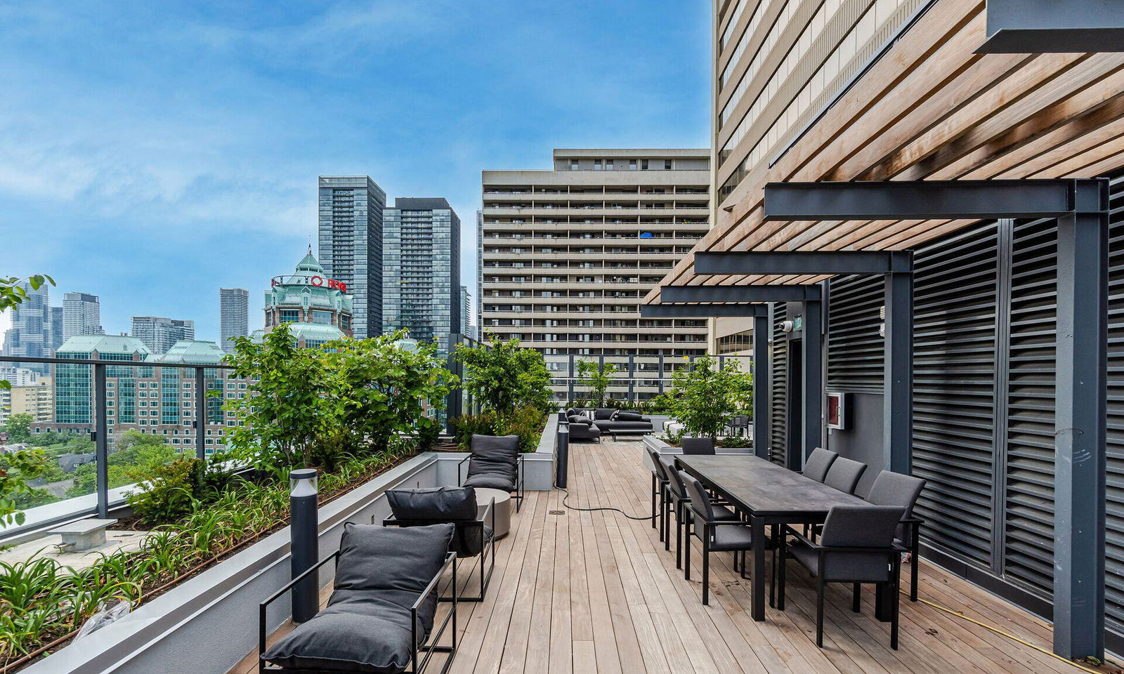 Patio — The Rosedale on Bloor Condos, Downtown, Toronto