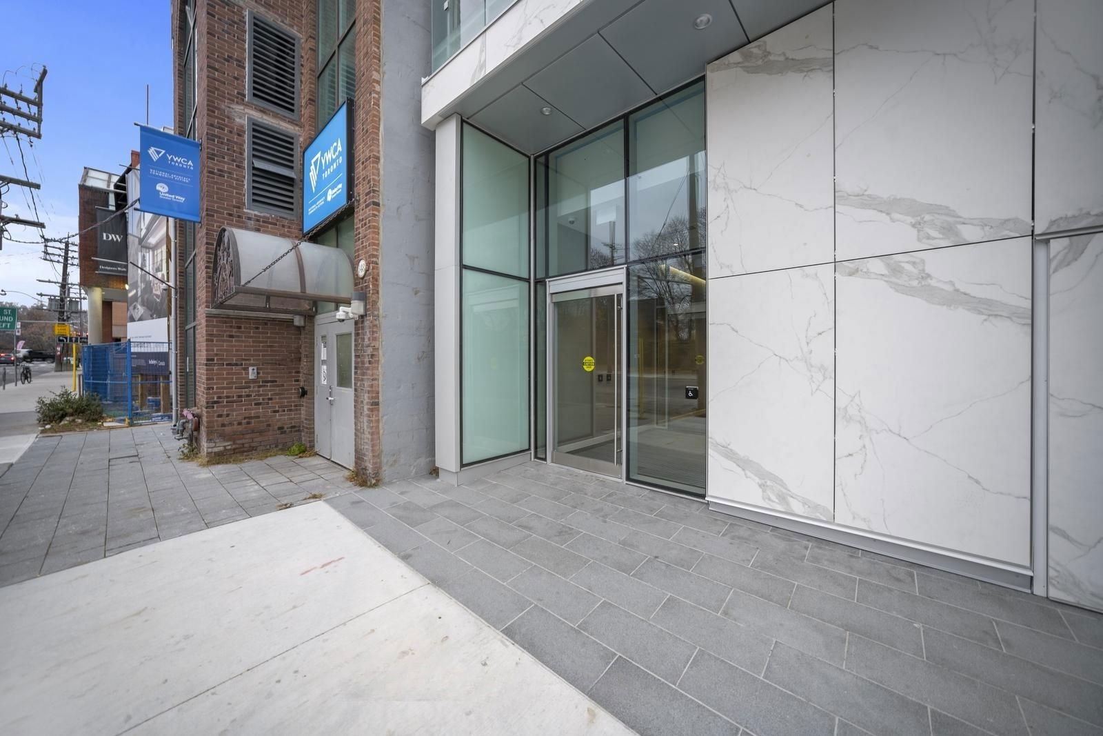 Entrance — 346 Davenport, Downtown, Toronto