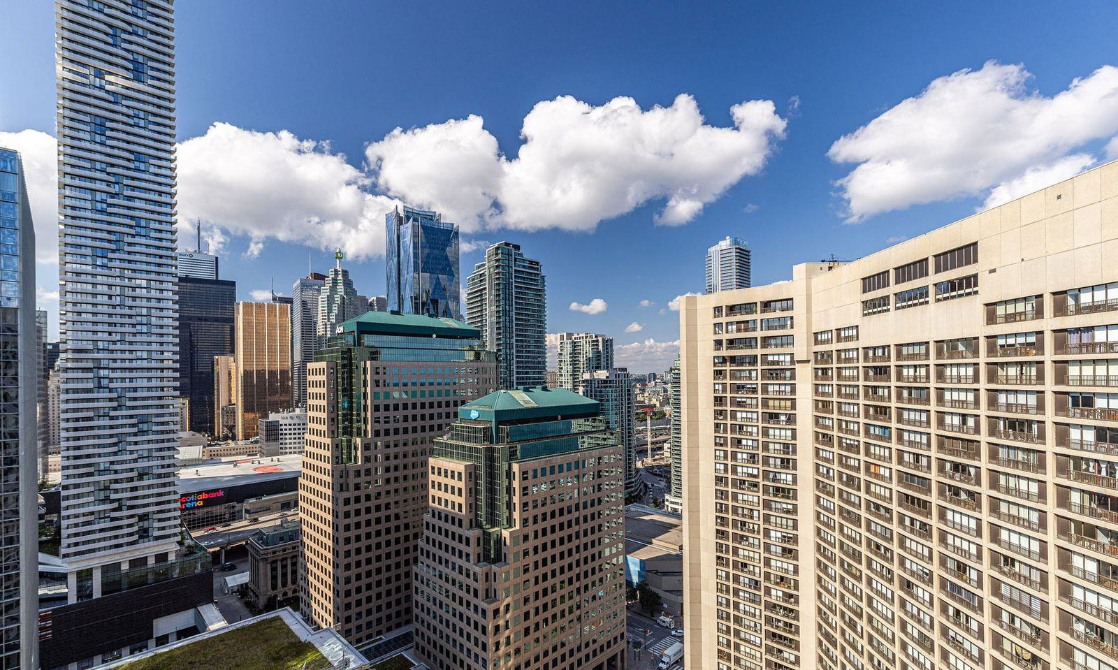 Harbourside, Downtown, Toronto