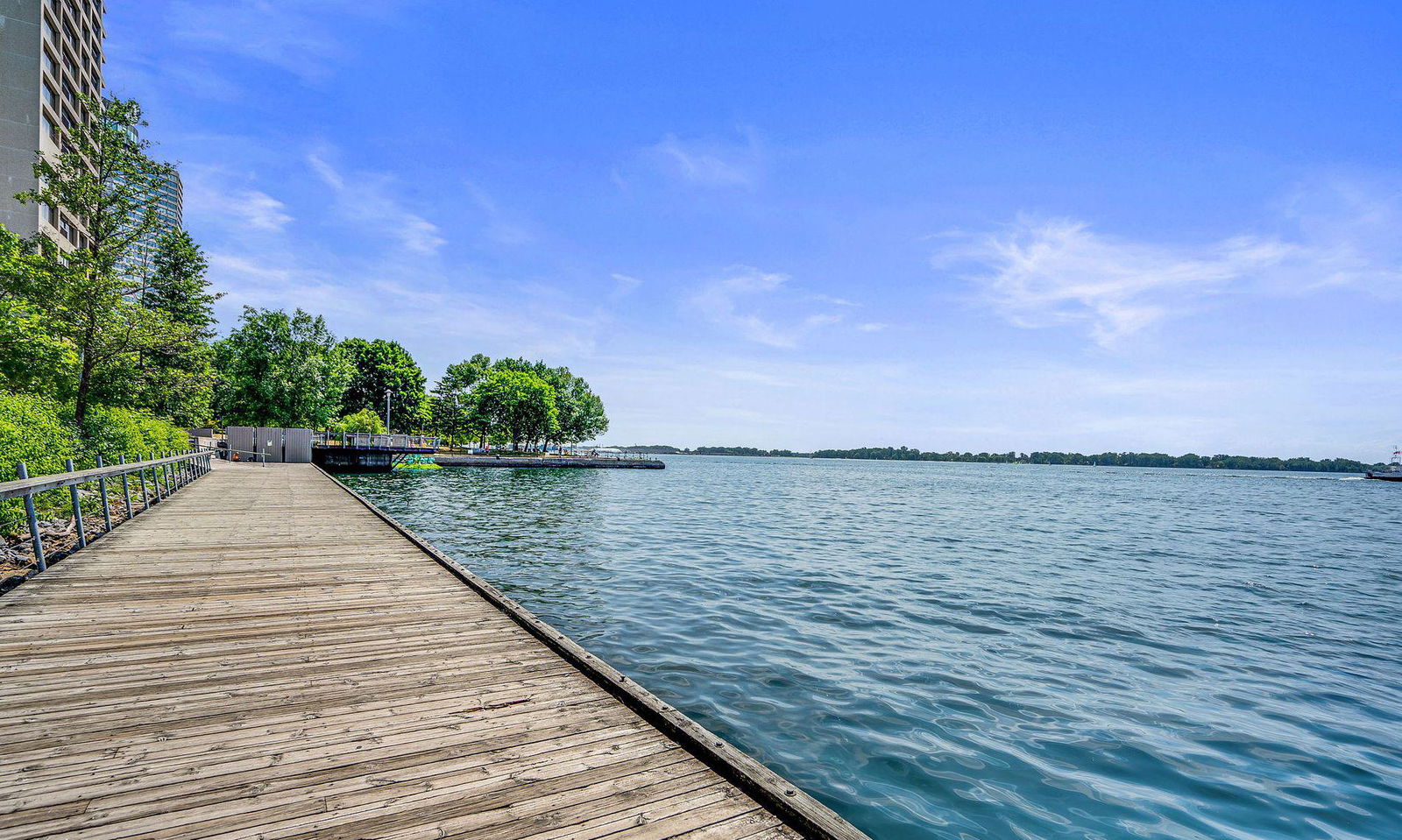 Harbourside, Downtown, Toronto