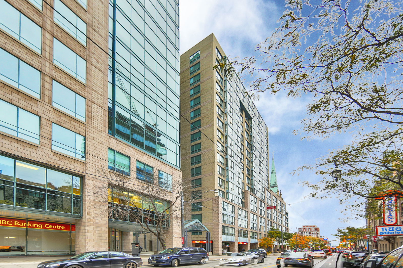 Exterior — King Plaza, Downtown, Toronto