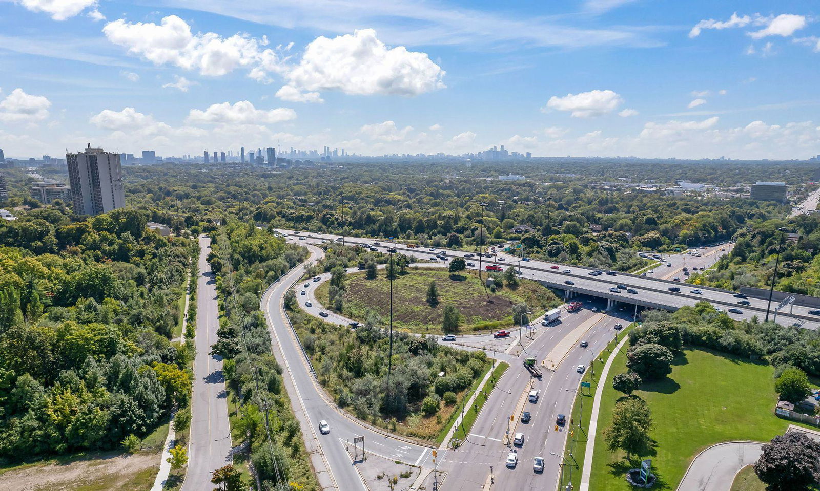 Skyline — 10 Deerlick Court, North York, Toronto