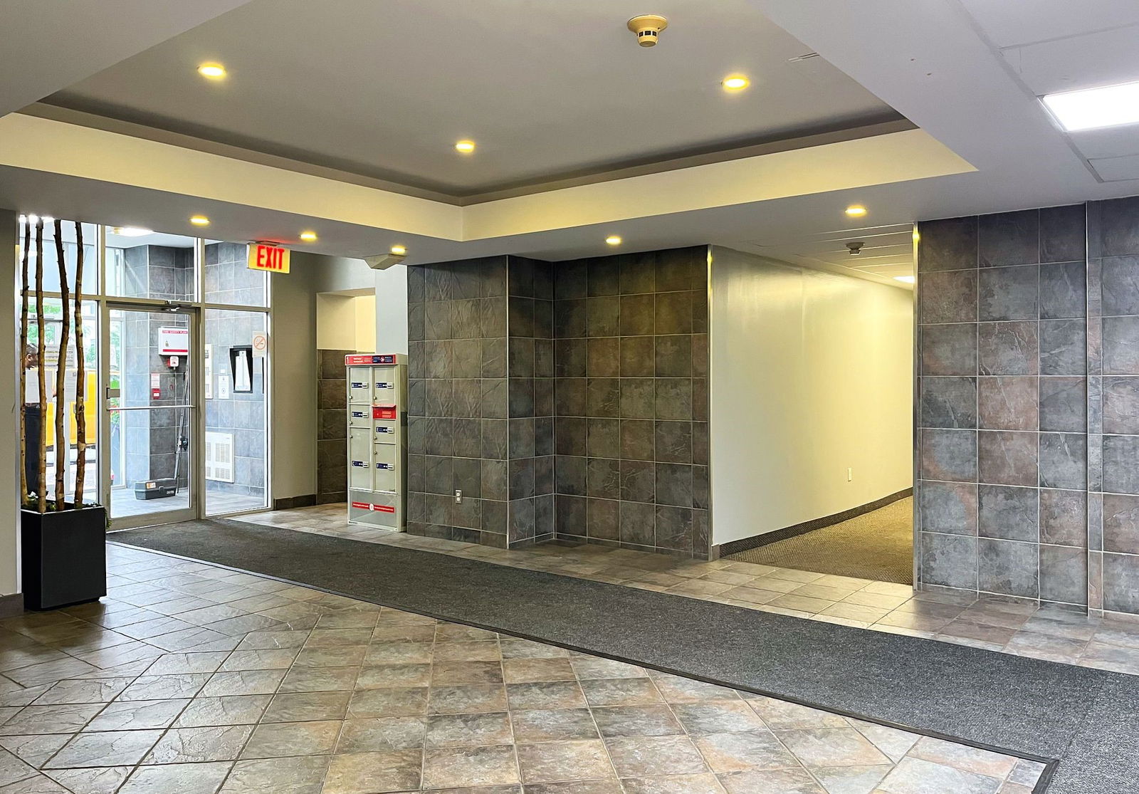 Lobby — 1401 Dupont Street, West End, Toronto