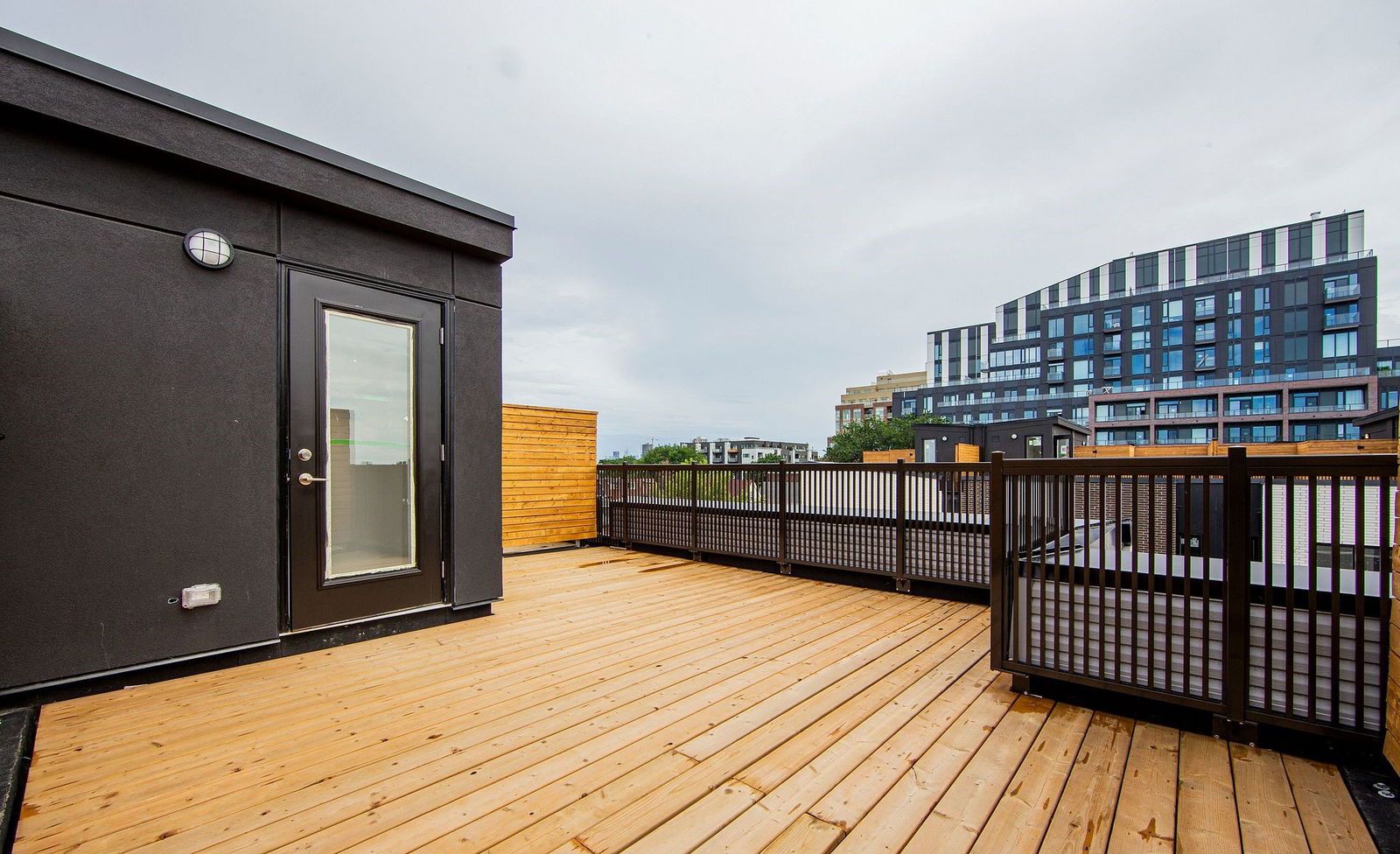 Rooftop Deck — 10-40 Ed Clark Gardens Boulevard, West End, Toronto