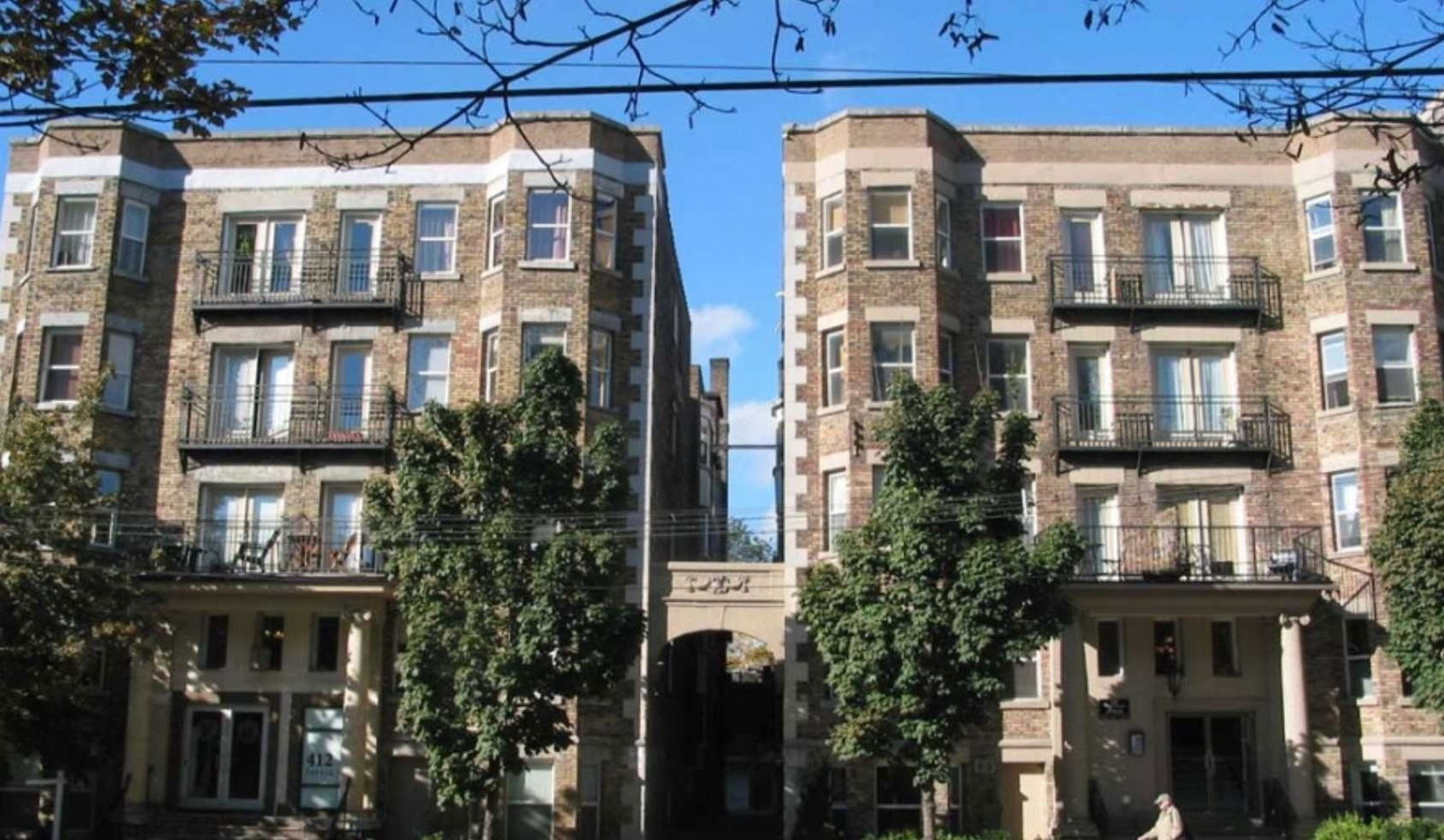 Westbury Manor, Downtown, Toronto