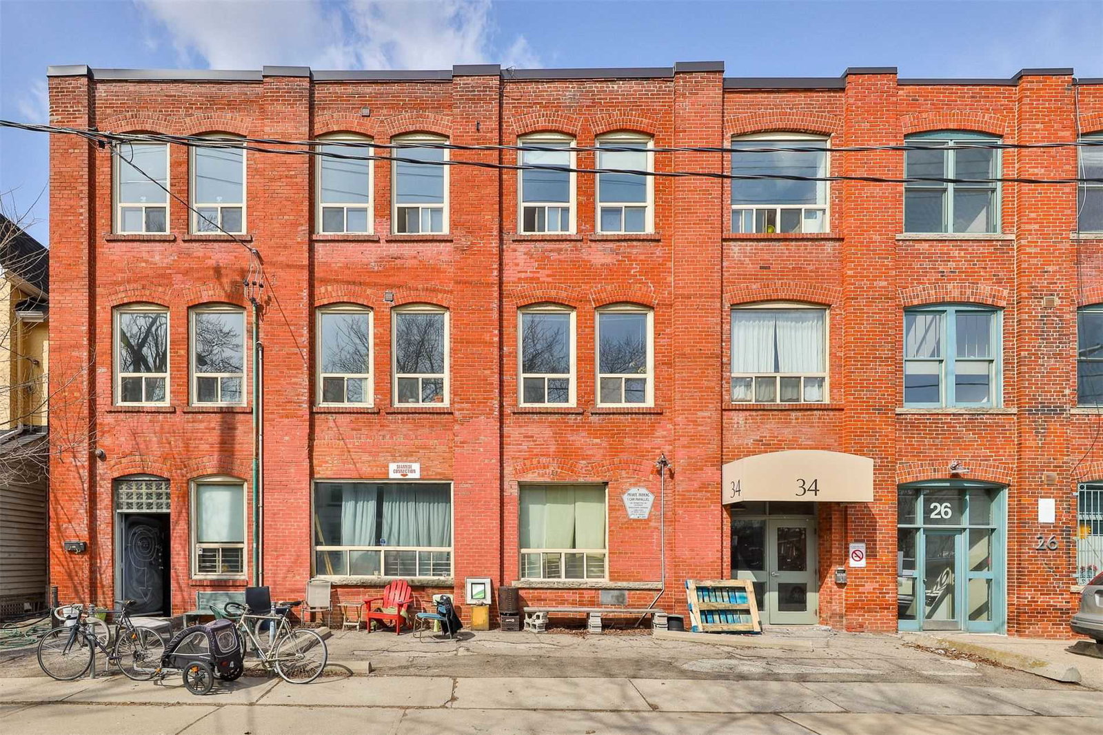 34 Noble Street, 34 Noble St