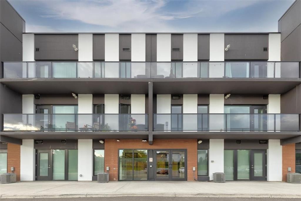 Entrance — Westend Condos, Kitchener, Toronto