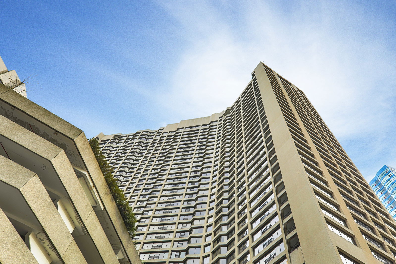 Exterior Sky — Harbour Square, Downtown, Toronto