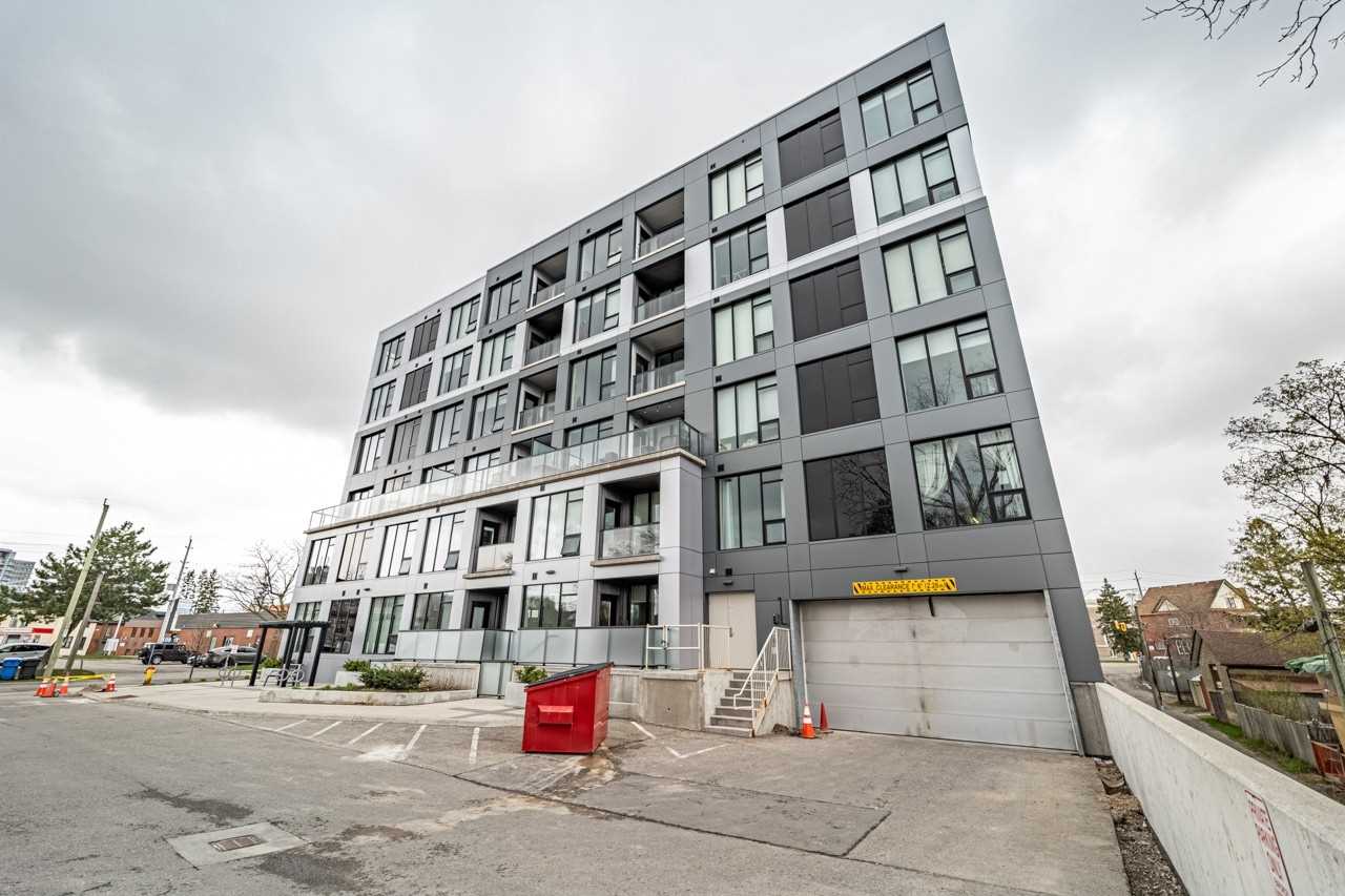 690 King Street W, Midtown Lofts