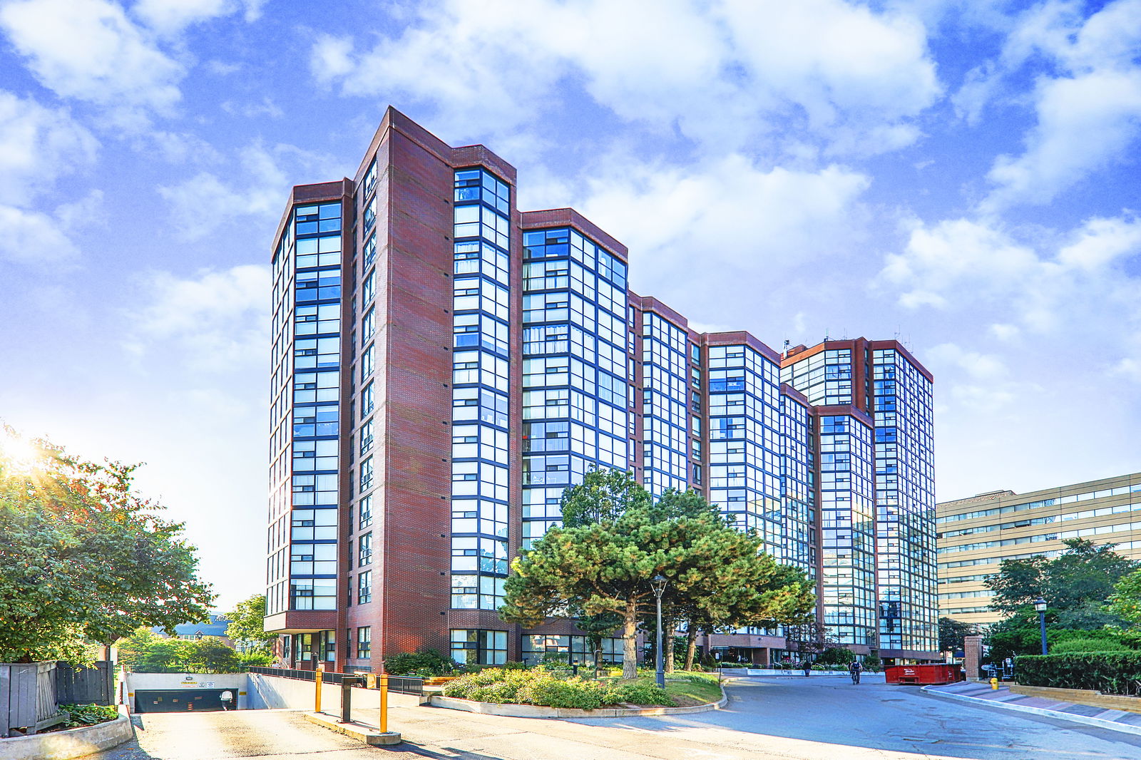 Exterior — The Summit Condos, Downtown, Toronto