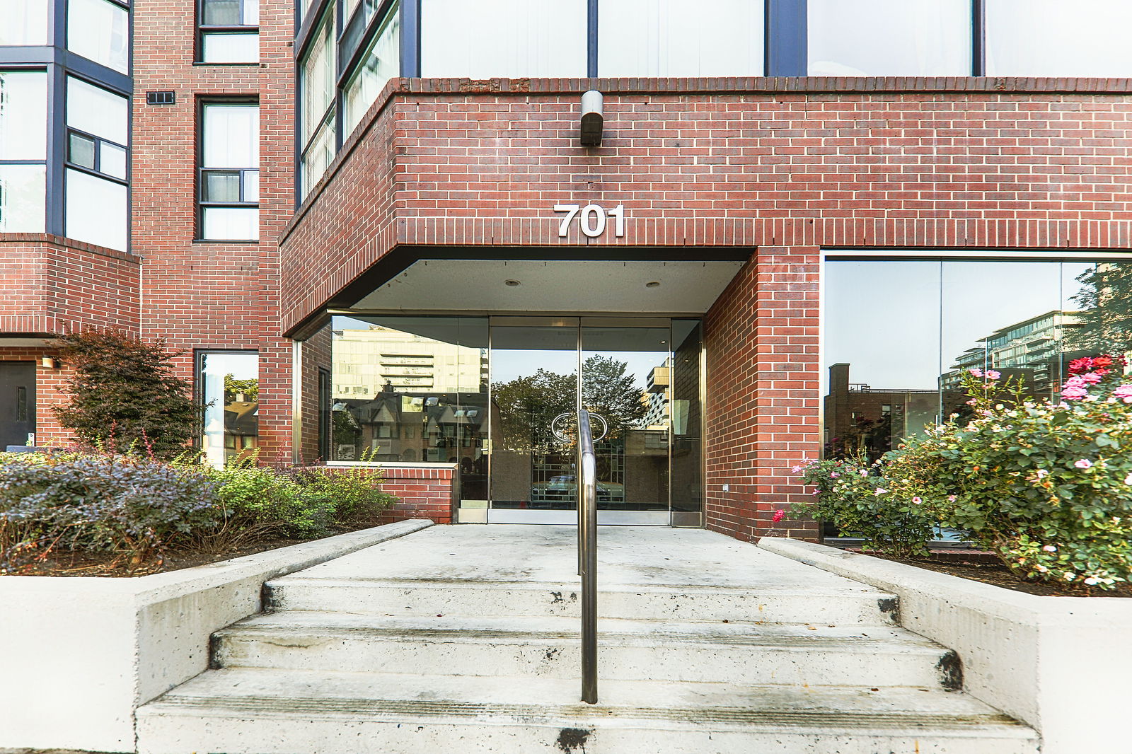 Entrance — The Summit Condos, Downtown, Toronto