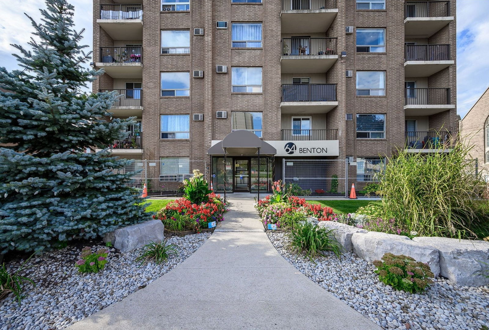 Entrance — 64 Benton Condos, Kitchener, Toronto