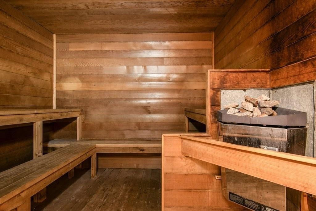 Sauna — Green Valley Place, Kitchener, Toronto