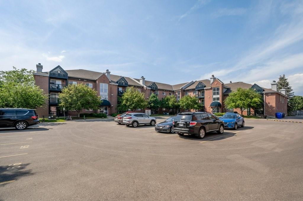 Briarwood Condominiums, Kitchener, Toronto