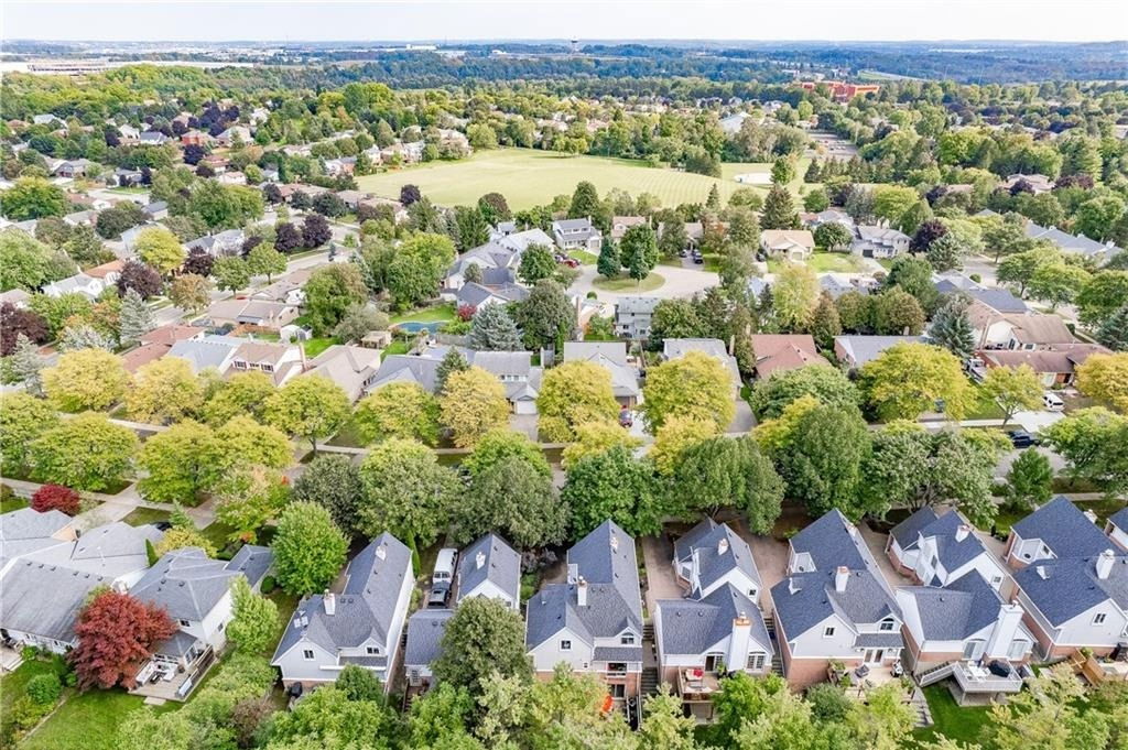 Quinte Crescent Townhomes, Kitchener, Toronto