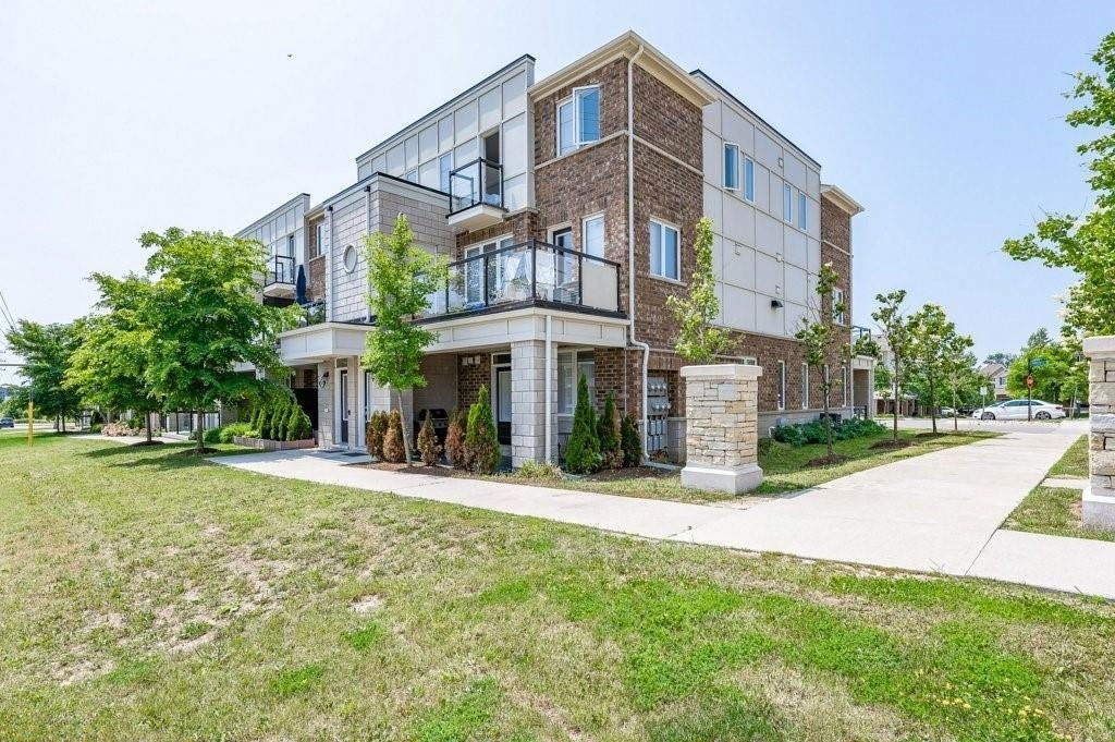 Wildflower Crossing, Kitchener, Toronto