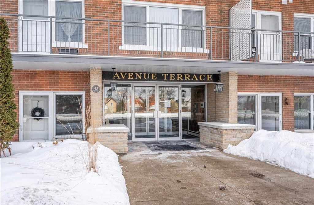 Entrance — Avenue Terrace, Kitchener, Toronto