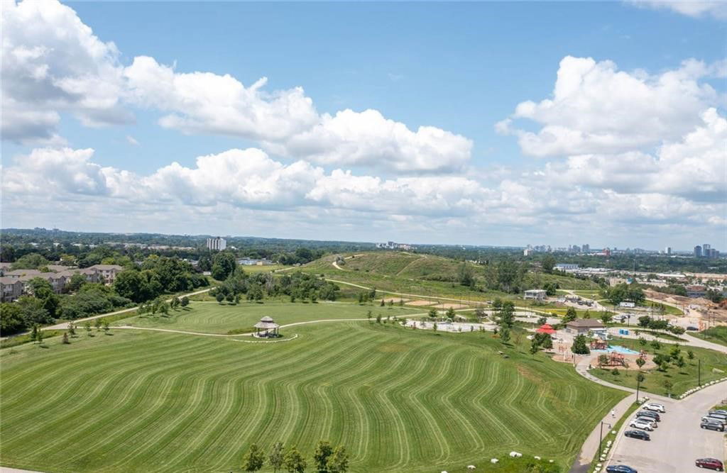 Skyline — Laurentian Village, Kitchener, Toronto