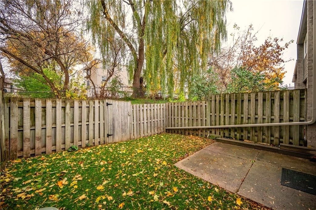 Patio — 20 Paulander Drive, Kitchener, Toronto