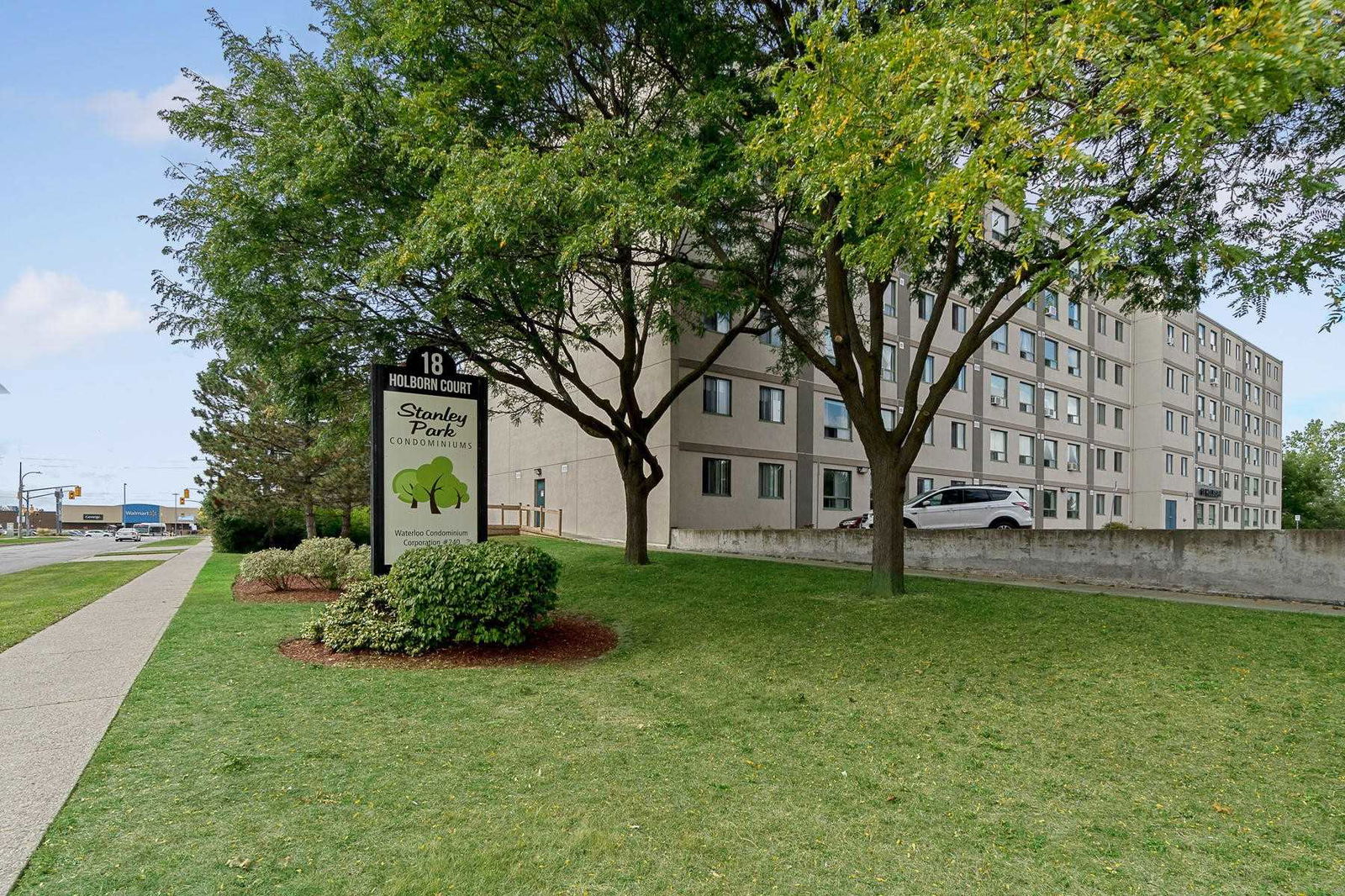 Stanley Park Plaza, Kitchener, Toronto