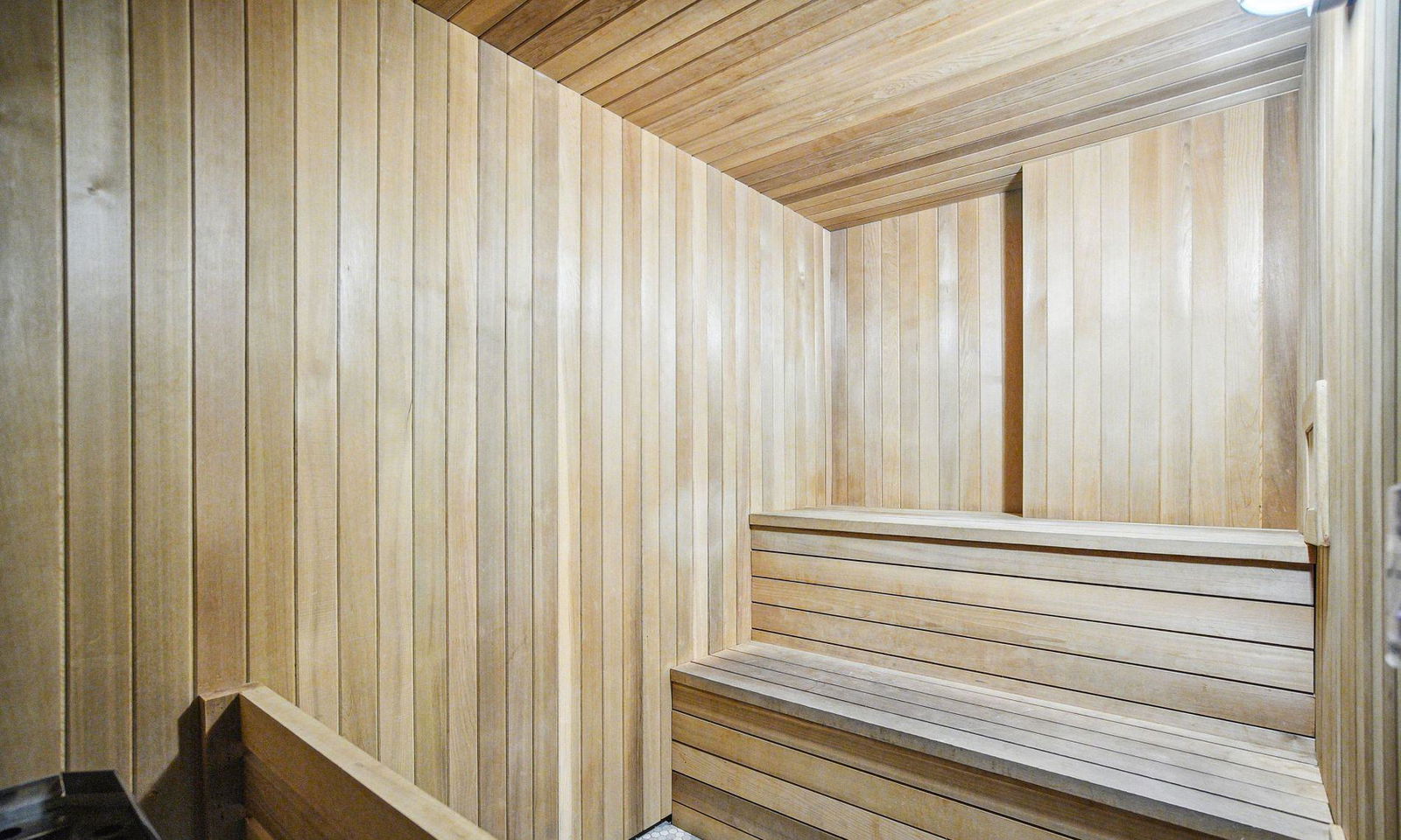 Sauna — Musée, Downtown, Toronto