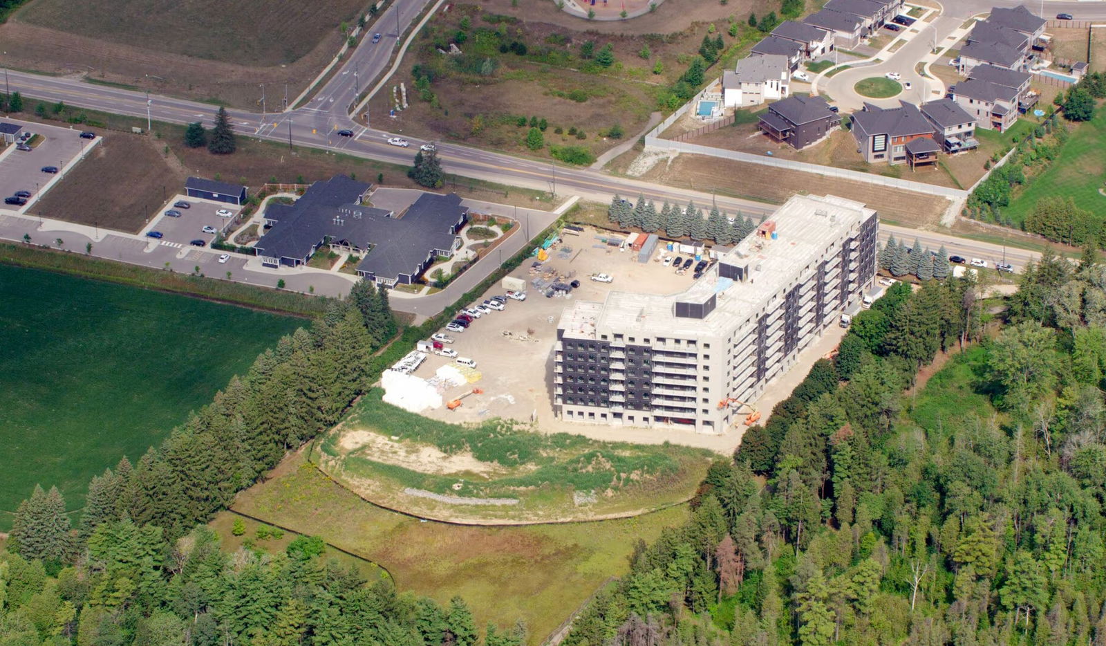 Flats at Rainbow Lake, Kitchener, Toronto