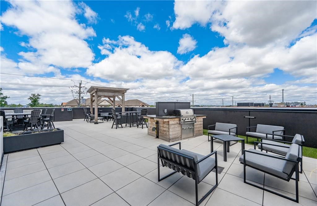 BBQ — Blackstone Condominiums, Waterloo, Toronto