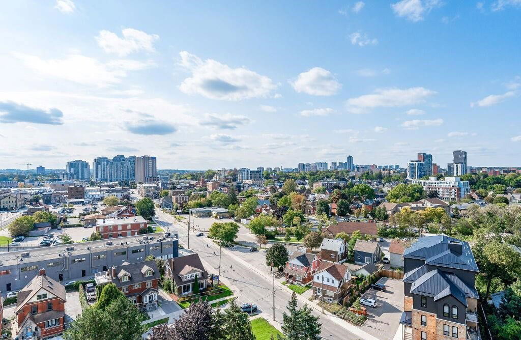 Skyline — Waterpark Place, Waterloo, Toronto