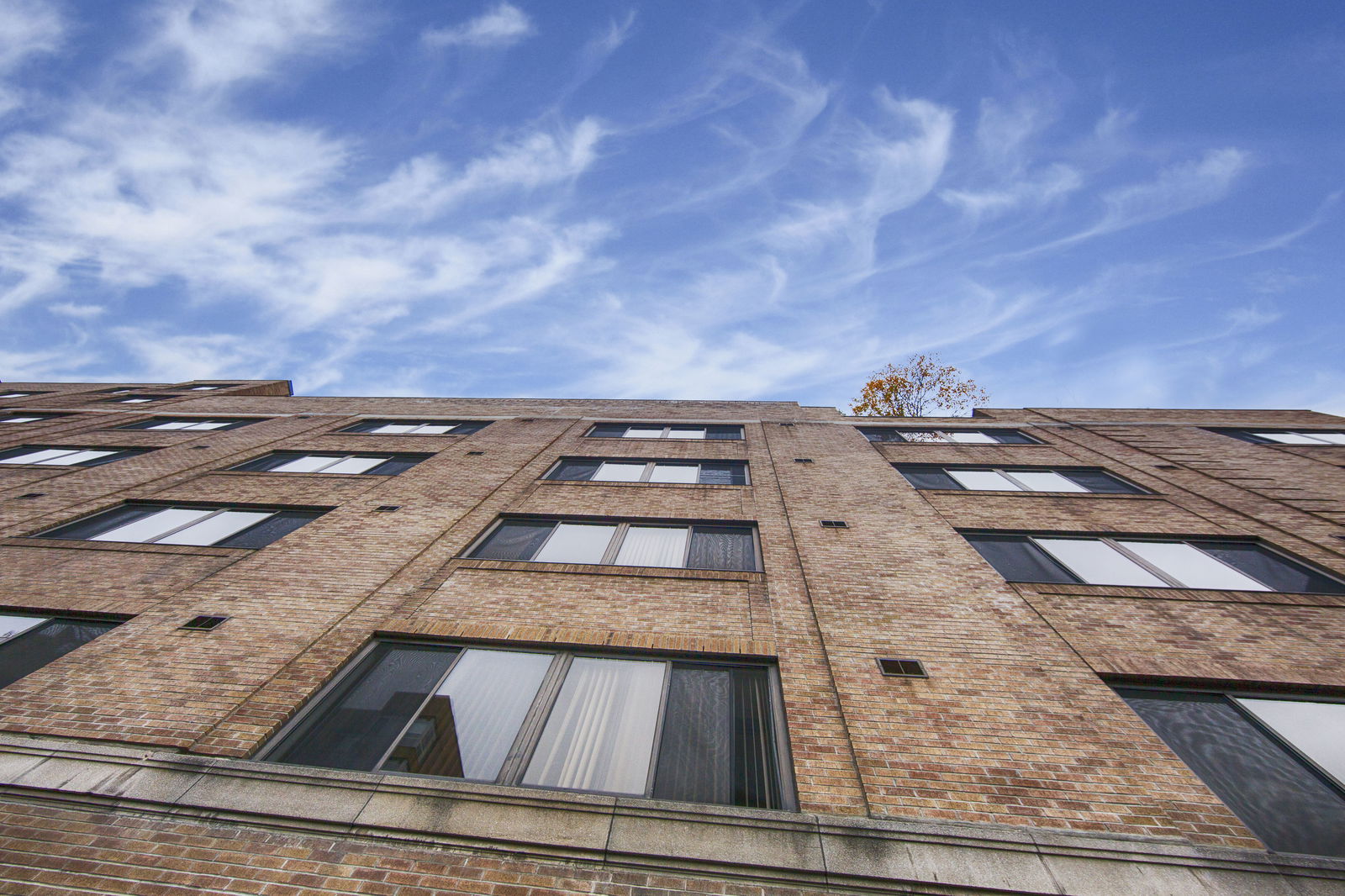 Exterior Sky — The Bentley, Downtown, Toronto