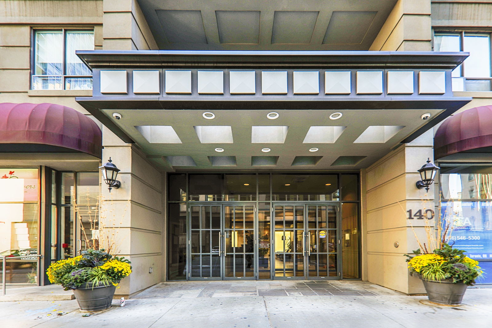 Entrance — University Plaza Condos, Downtown, Toronto