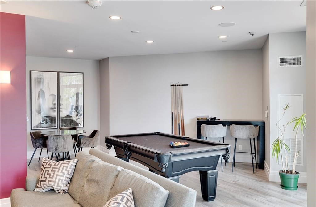 Game Room — Caroline St. Private Residences, Waterloo, Toronto