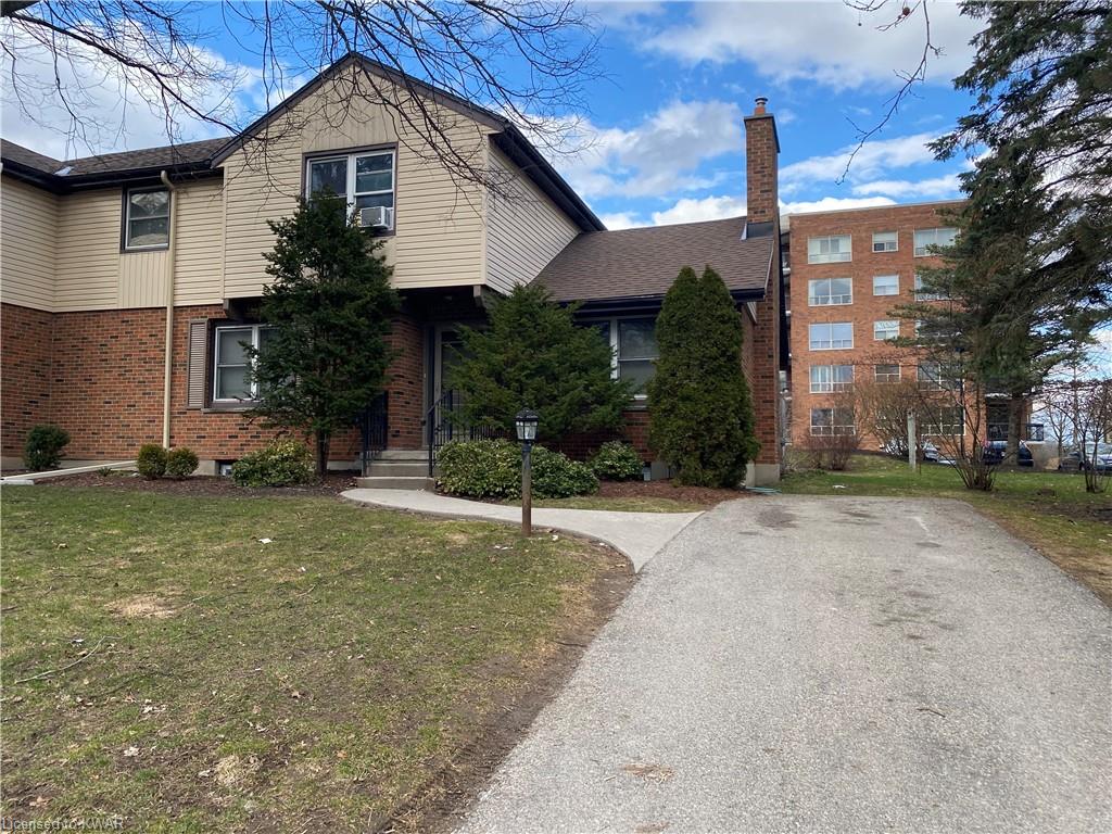 76-90E McDougall Road, McDougall Road Townhomes