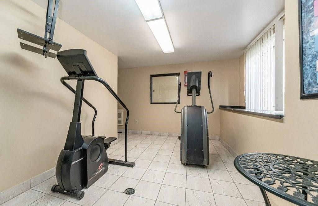 Gym — 270 Eiwo Court, Waterloo, Toronto