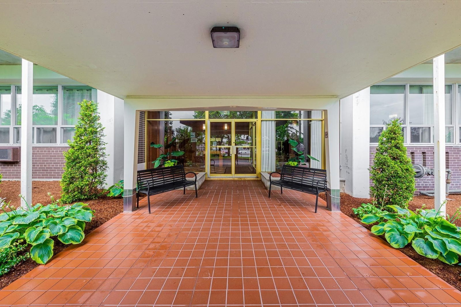 Entrance — Westmount Towers, Waterloo, Toronto