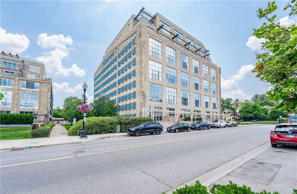 Seagram Lofts II, Waterloo, Toronto