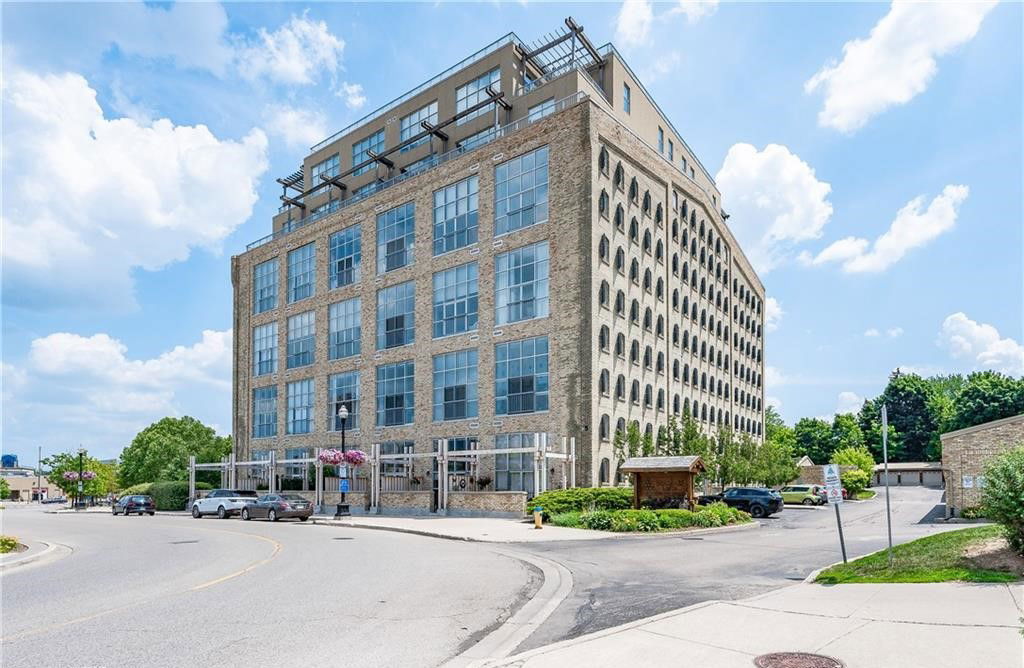 Seagram Lofts II, Waterloo, Toronto