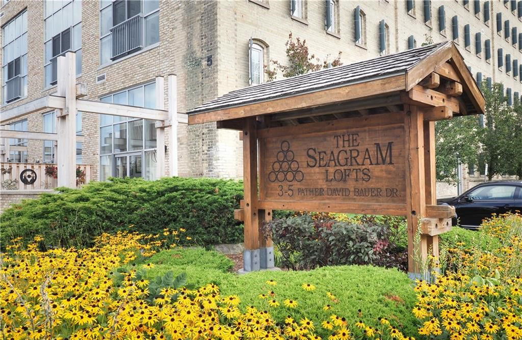 Seagram Lofts II, Waterloo, Toronto