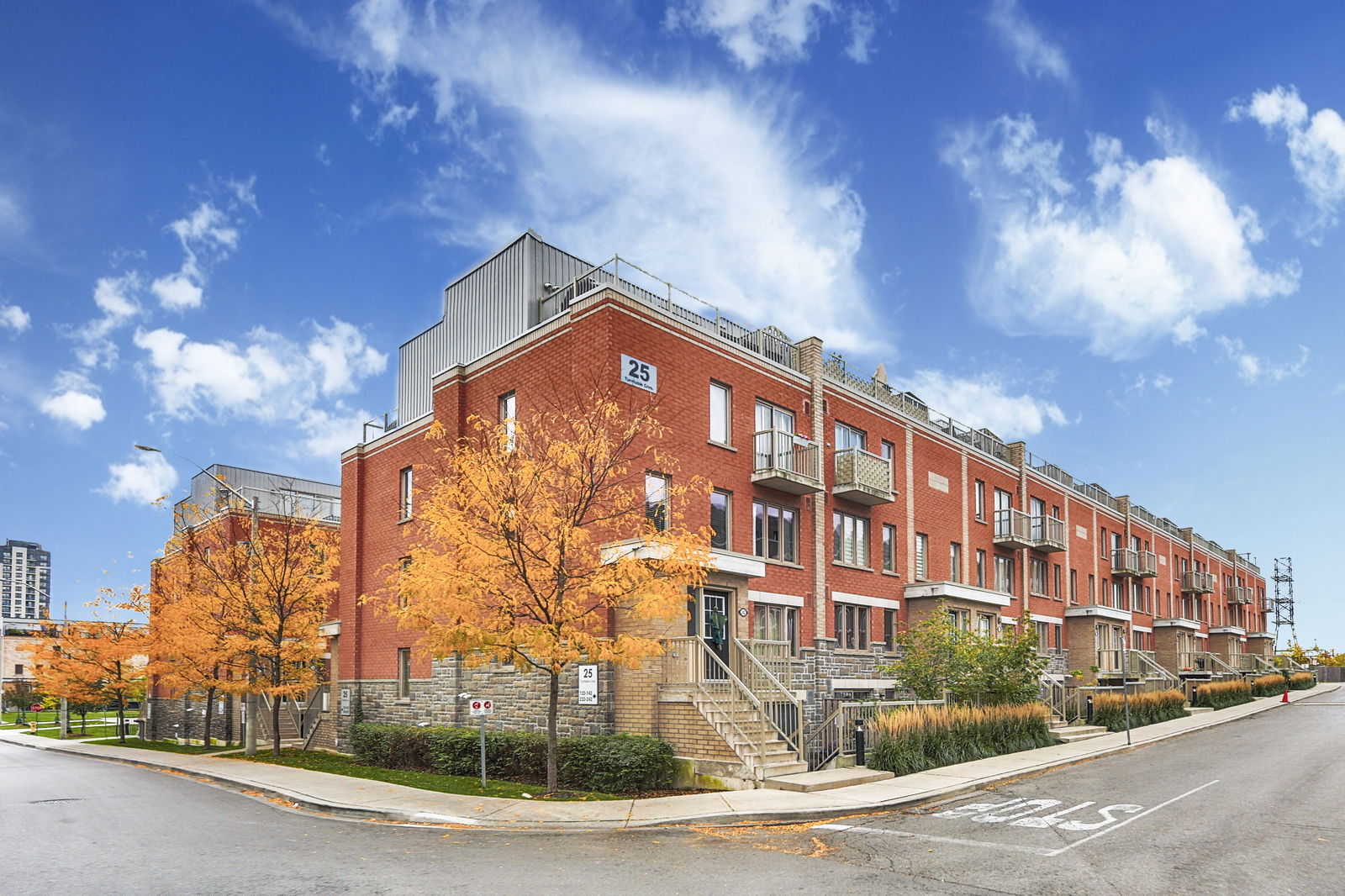 Exterior — Davenport Village Condos, West End, Toronto