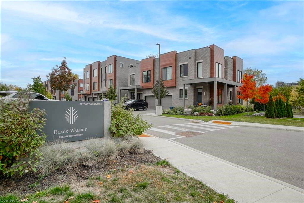 Black Walnut Urban Town Residences, Cambridge, Toronto