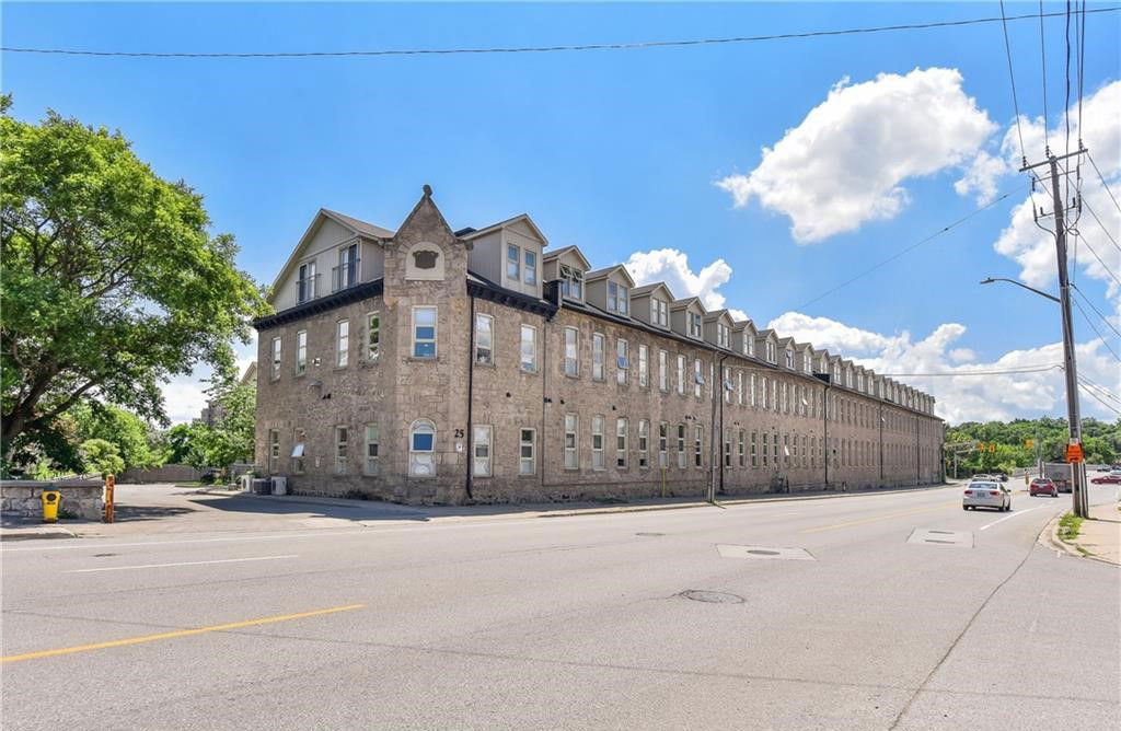 The Grand River Lofts, Cambridge, Toronto