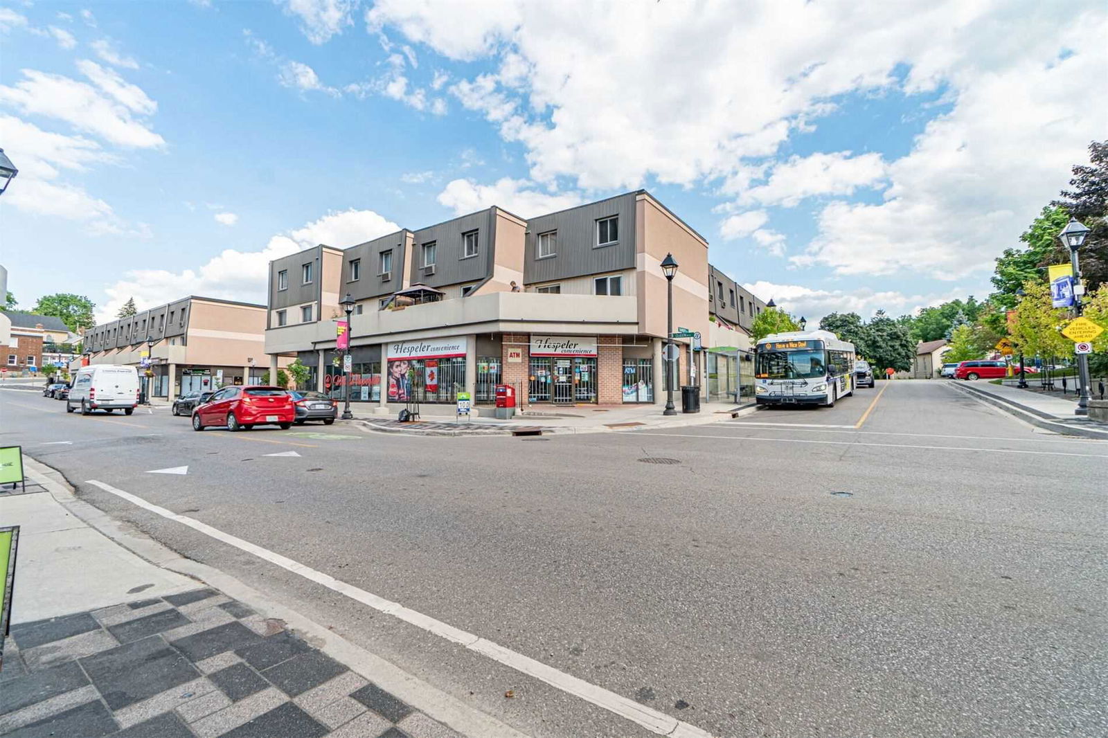 Village Square, Cambridge, Toronto