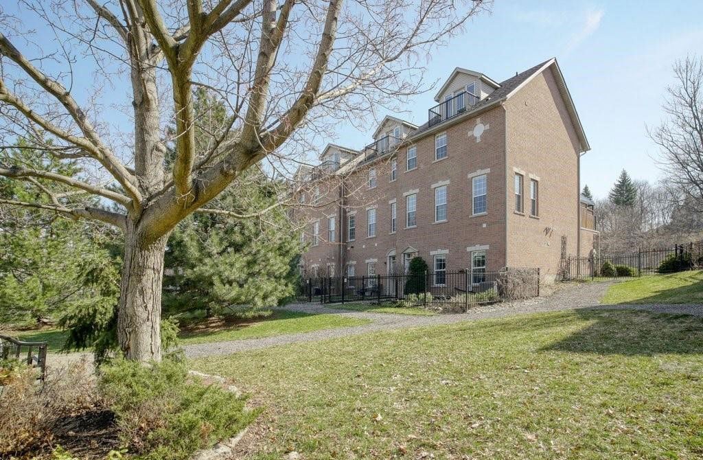 Georgian Square Condominiums, Cambridge, Toronto