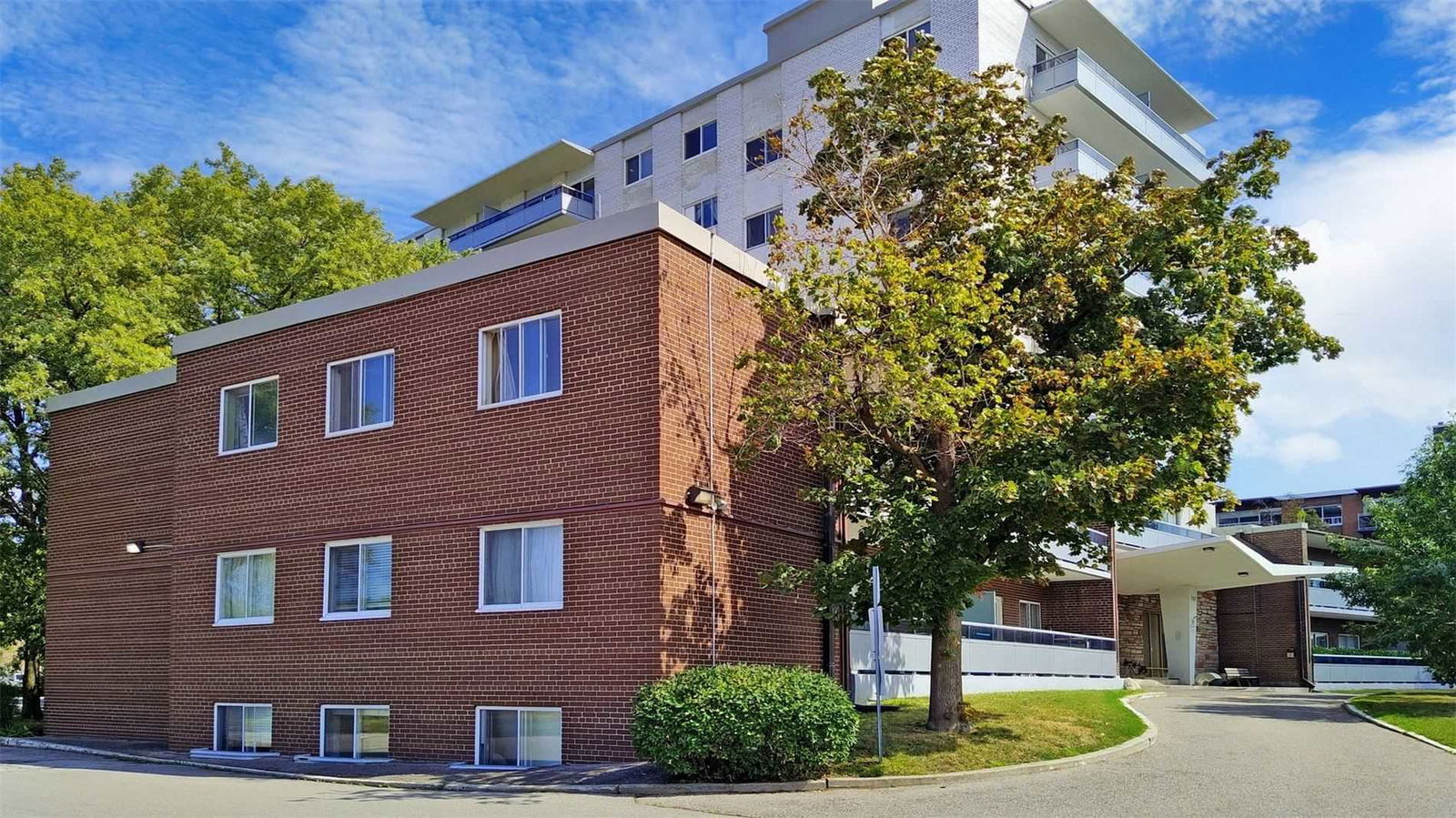 Alderwood Towers, Etobicoke, Toronto