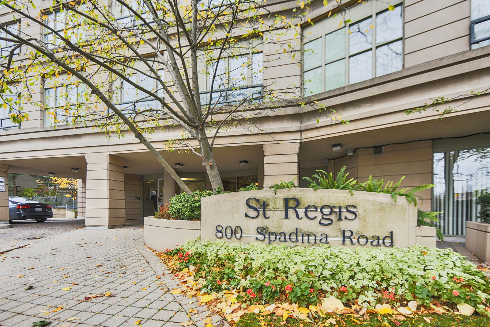 St Regis, Midtown, Toronto