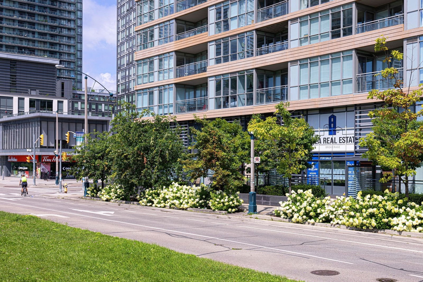 Entrance — 102-112 Fort York Boulevard, Downtown, Toronto